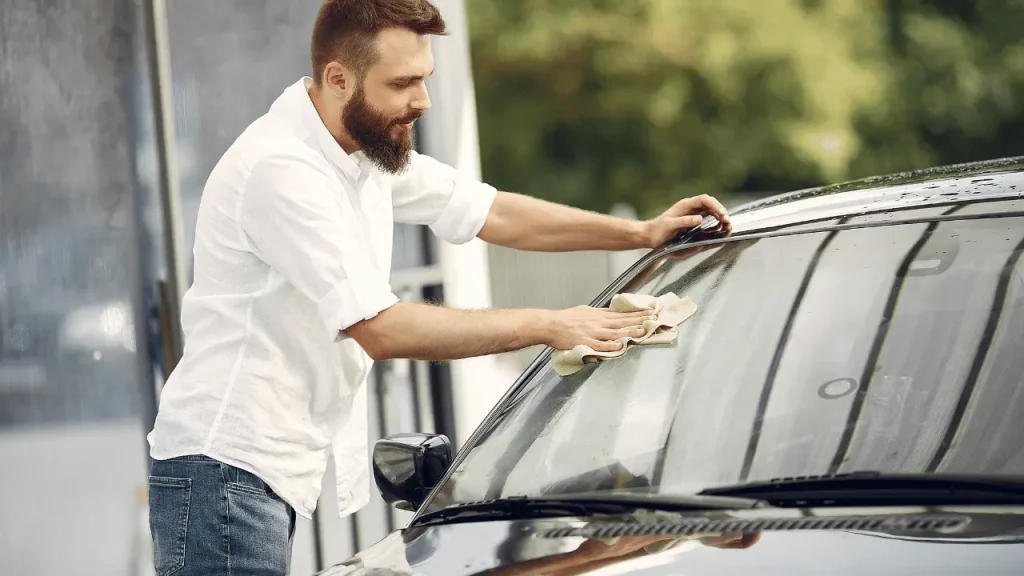 Cleaning Car Windows